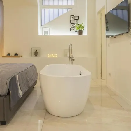 Апартаменты G&a Glow Corso Buenos Aires, Porta Venezia 15 Min Duomo With 2 Bathrooms Милан